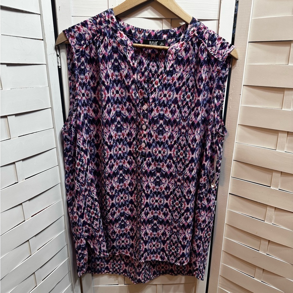 NWT a.n.a French Fuchsia Ikat Kaleidoscope Tank Blouse